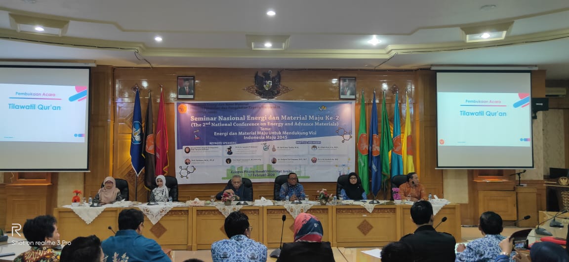 Seminar Nasional Dengan Tema "Energi dan Material Maju untuk Mendukung Visi Indonesia Maju 2024"